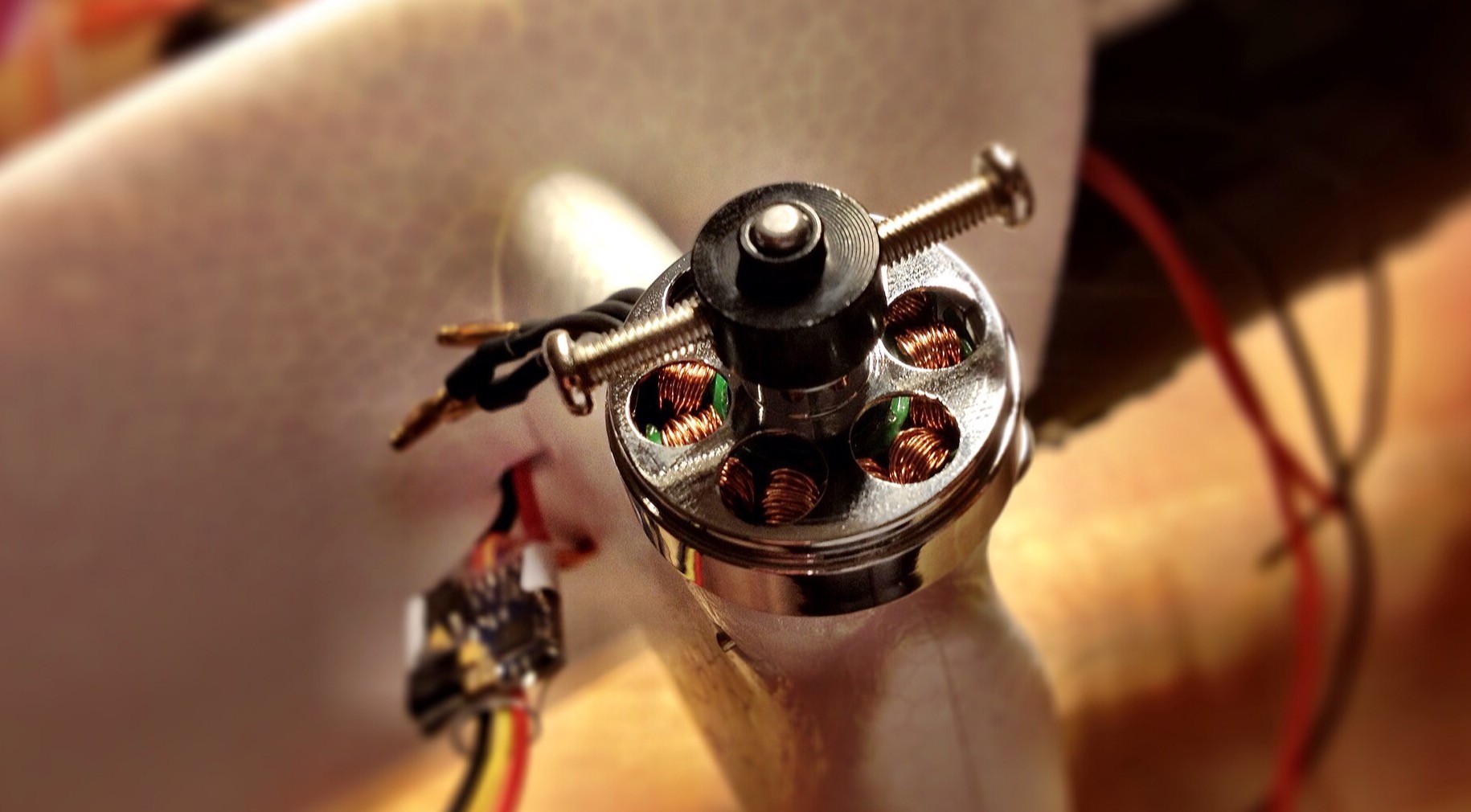 Brushless motor stator with copper windings